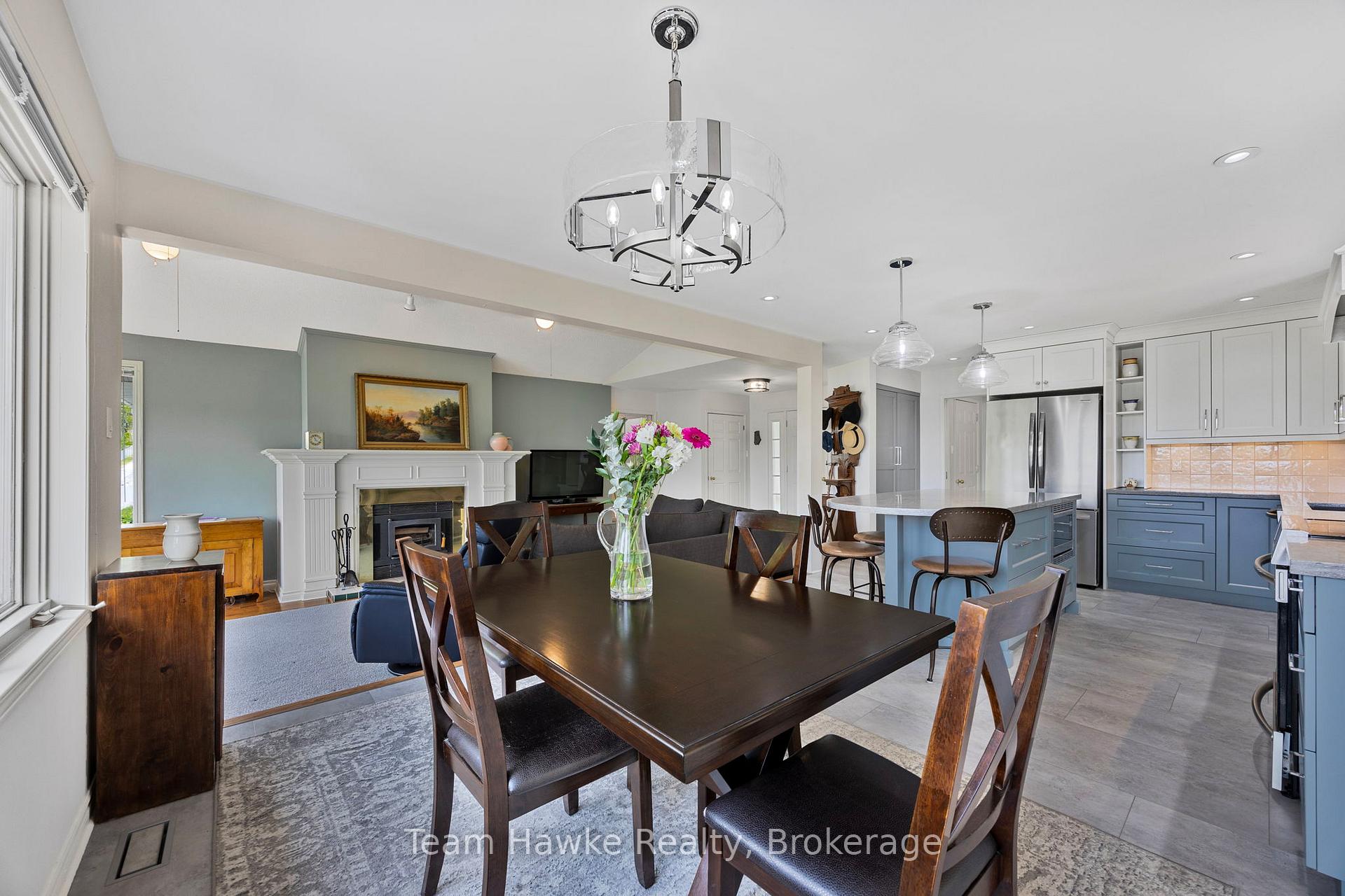 Photo 11 of 26 Jury Drive, Penetanguishene — HOMEH