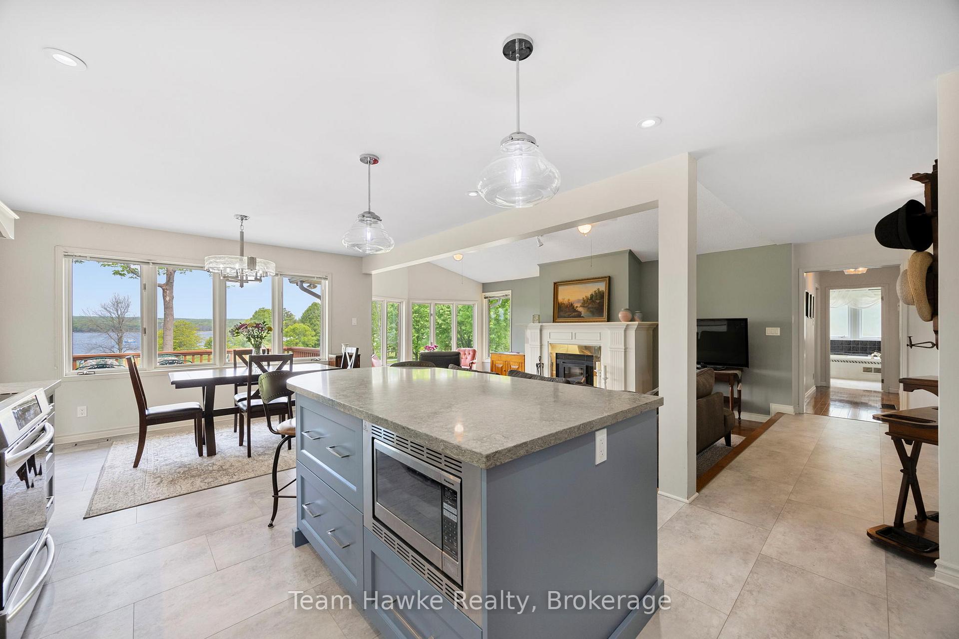 Photo 17 of 26 Jury Drive, Penetanguishene — HOMEH
