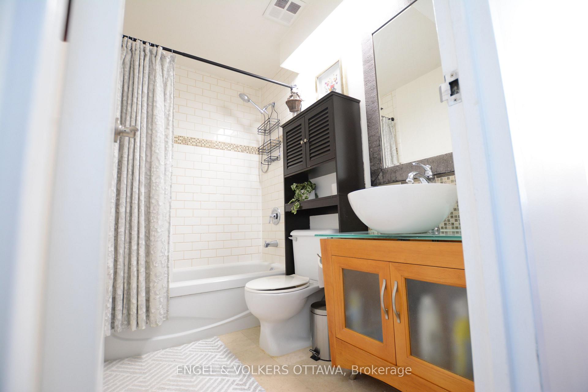Photo 14 of Unit 1205, 1180 Ohio Street, Ottawa, Billings Bridge — HOMEH
