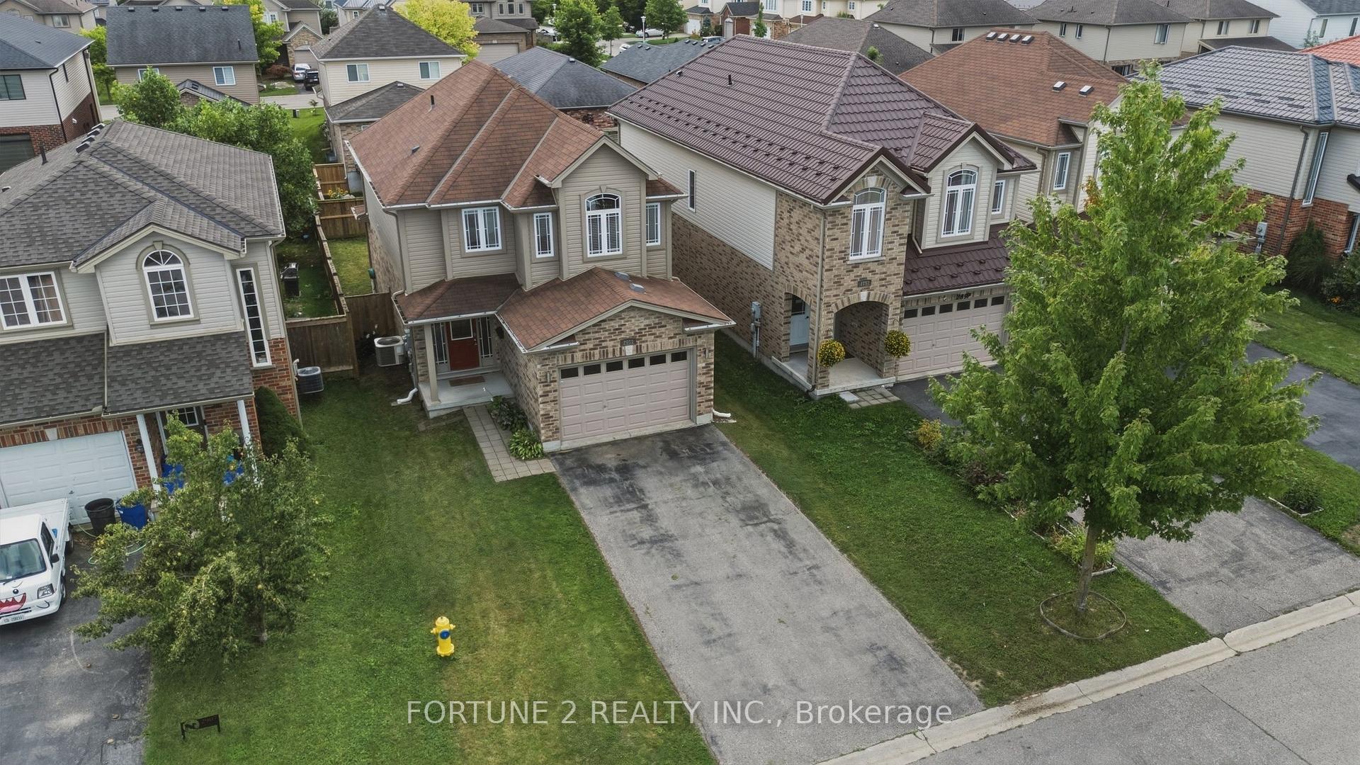 Photo of 2901 Lemieux Walk