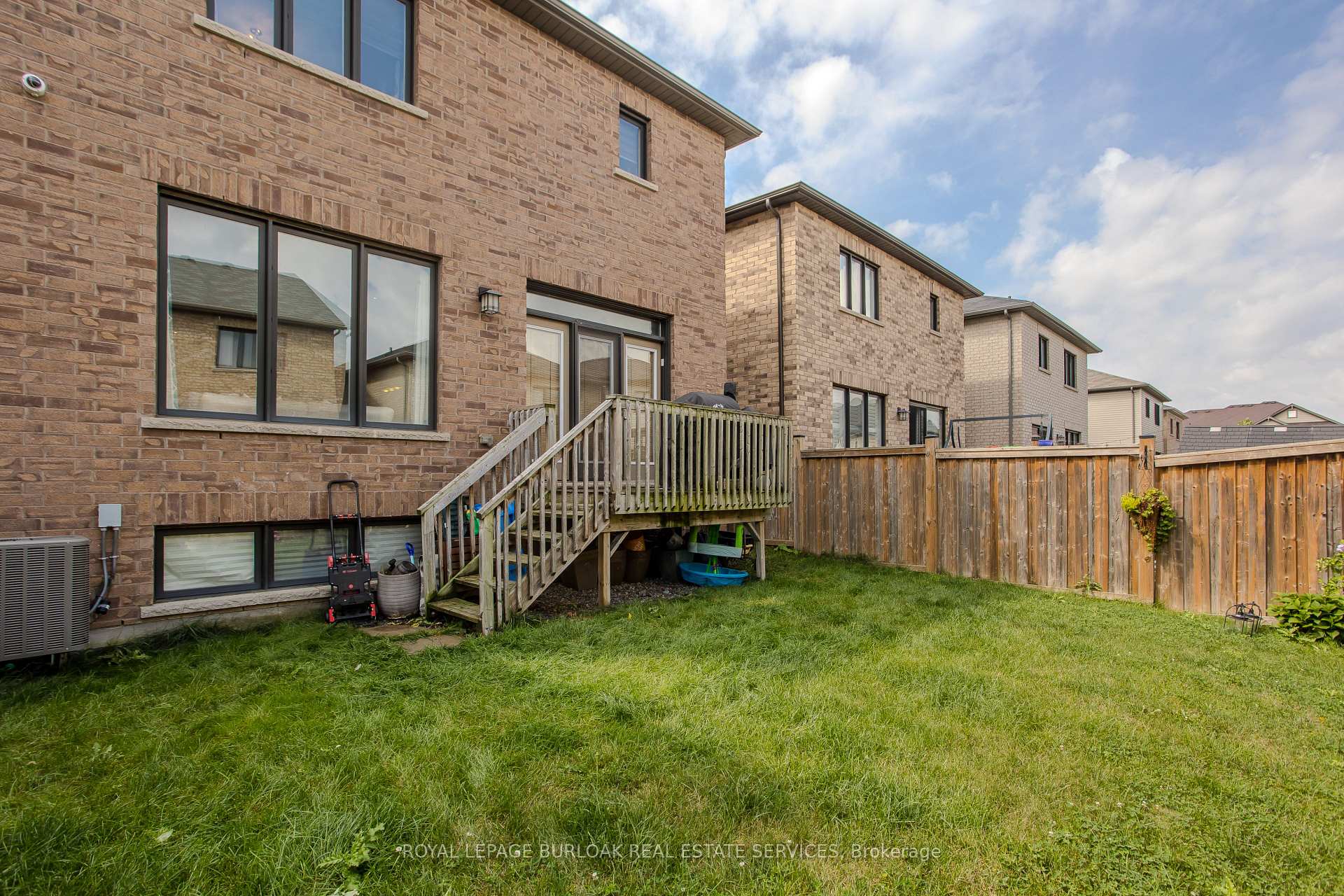 Photo 30 of 23 West Glen Avenue, Hamilton, Stoney Creek Mountain — HOMEH