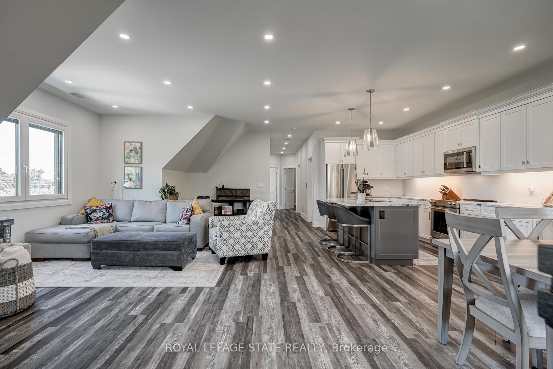 Photo 42 of 1272 Fiddlers Green Road, Hamilton, Ancaster — HOMEH