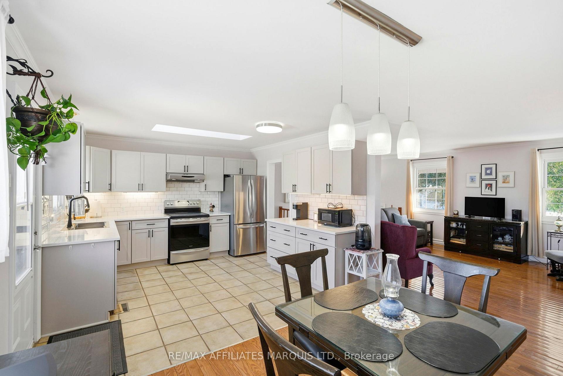 Photo 11 of 21 Spruce Street, South Stormont, Ingleside — HOMEH