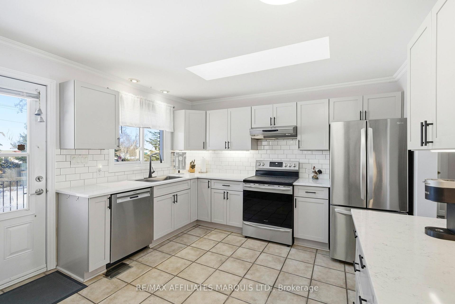 Photo 14 of 21 Spruce Street, South Stormont, Ingleside — HOMEH
