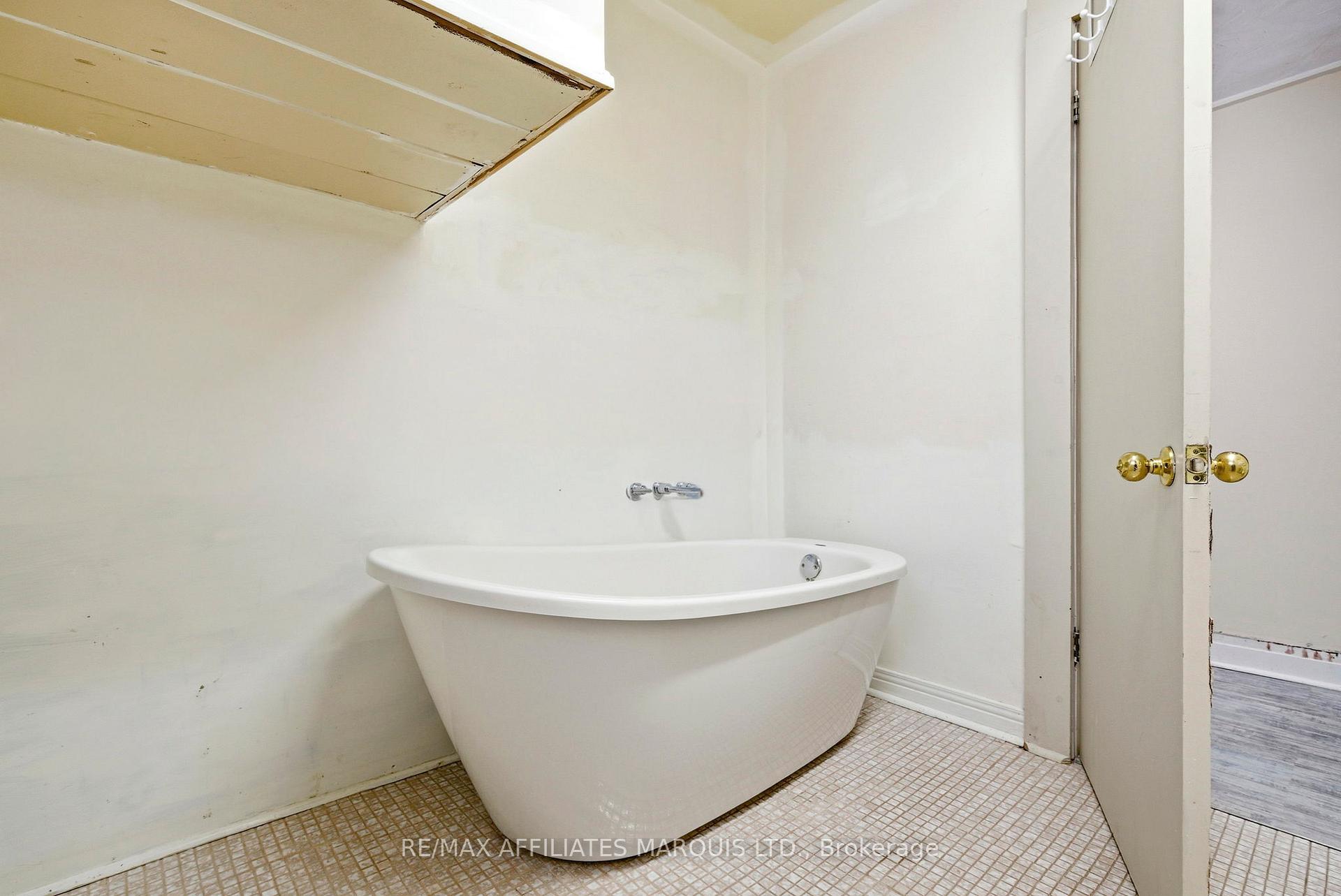 Photo 37 of 21 Spruce Street, South Stormont, Ingleside — HOMEH
