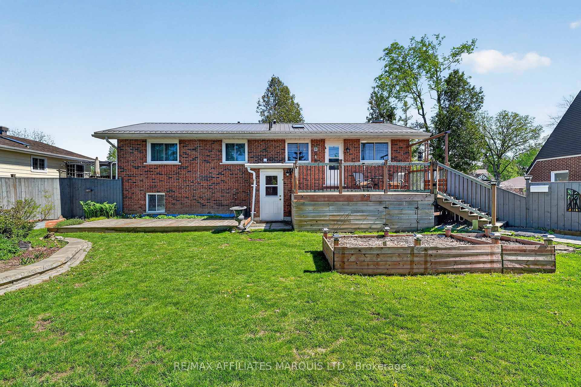 Photo 38 of 21 Spruce Street, South Stormont, Ingleside — HOMEH