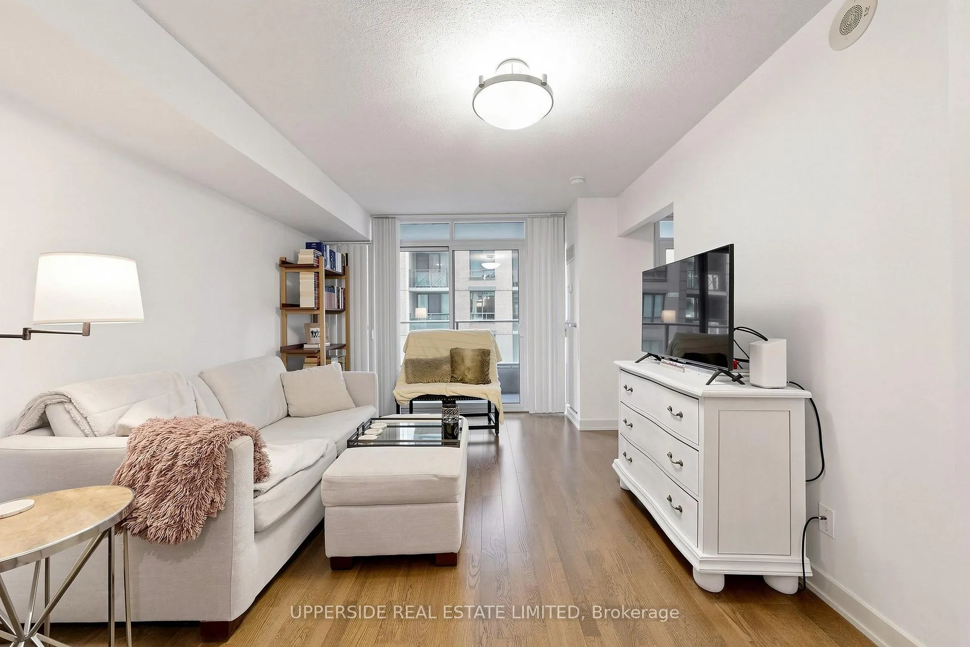 Photo 13 of Unit 607, 126 Simcoe Street, Toronto, Waterfront Communities — HOMEH