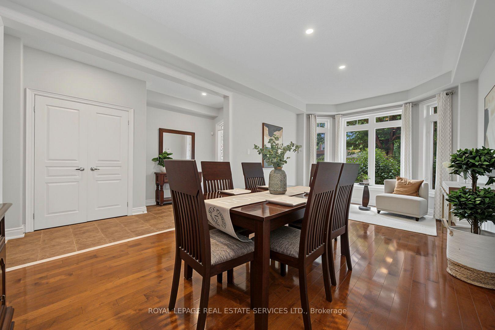 Photo 5 of 3368 Raspberry Bush Trail, Oakville, Bronte — HOMEH