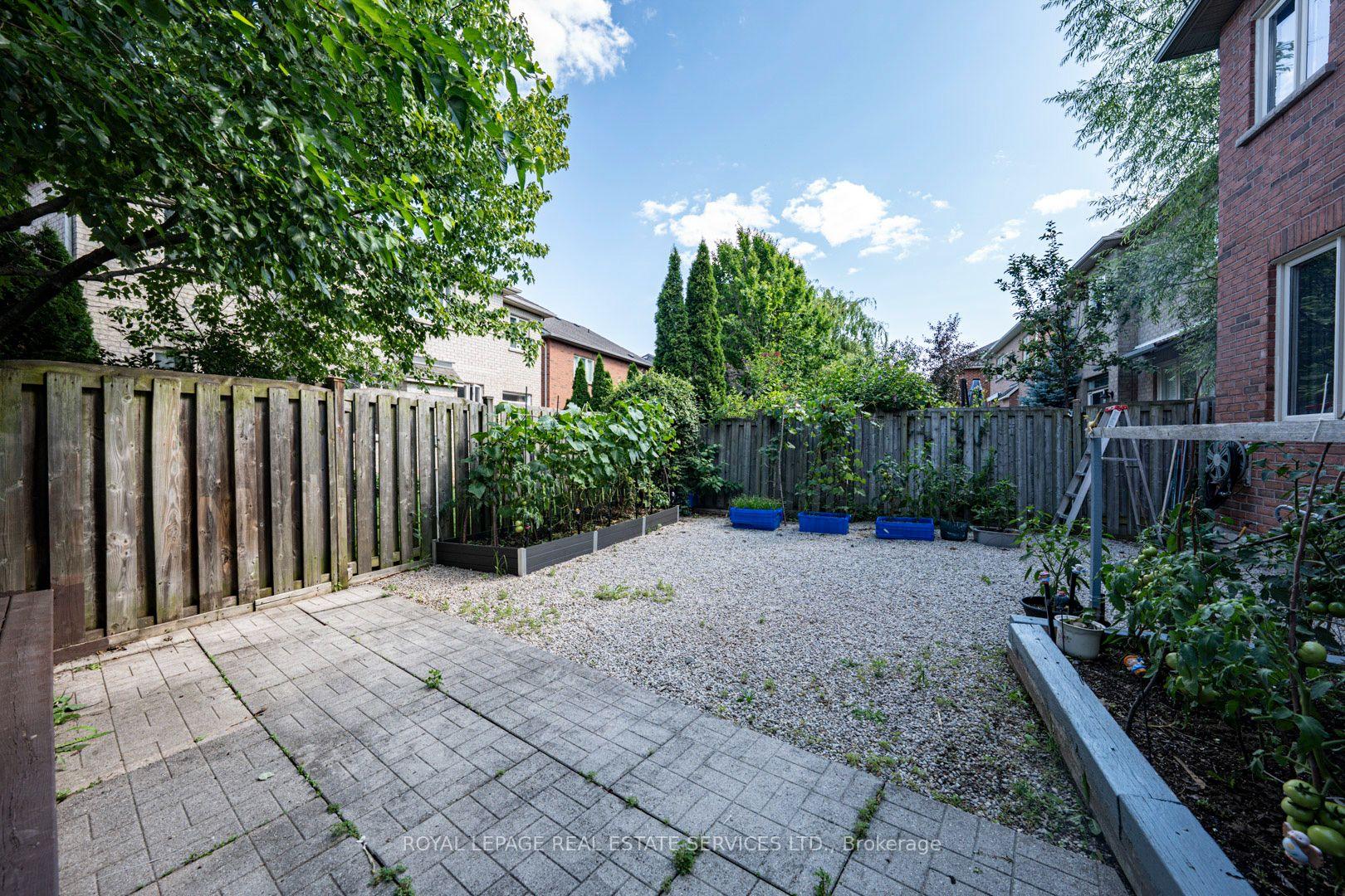 Photo 40 of 3368 Raspberry Bush Trail, Oakville, Bronte — HOMEH