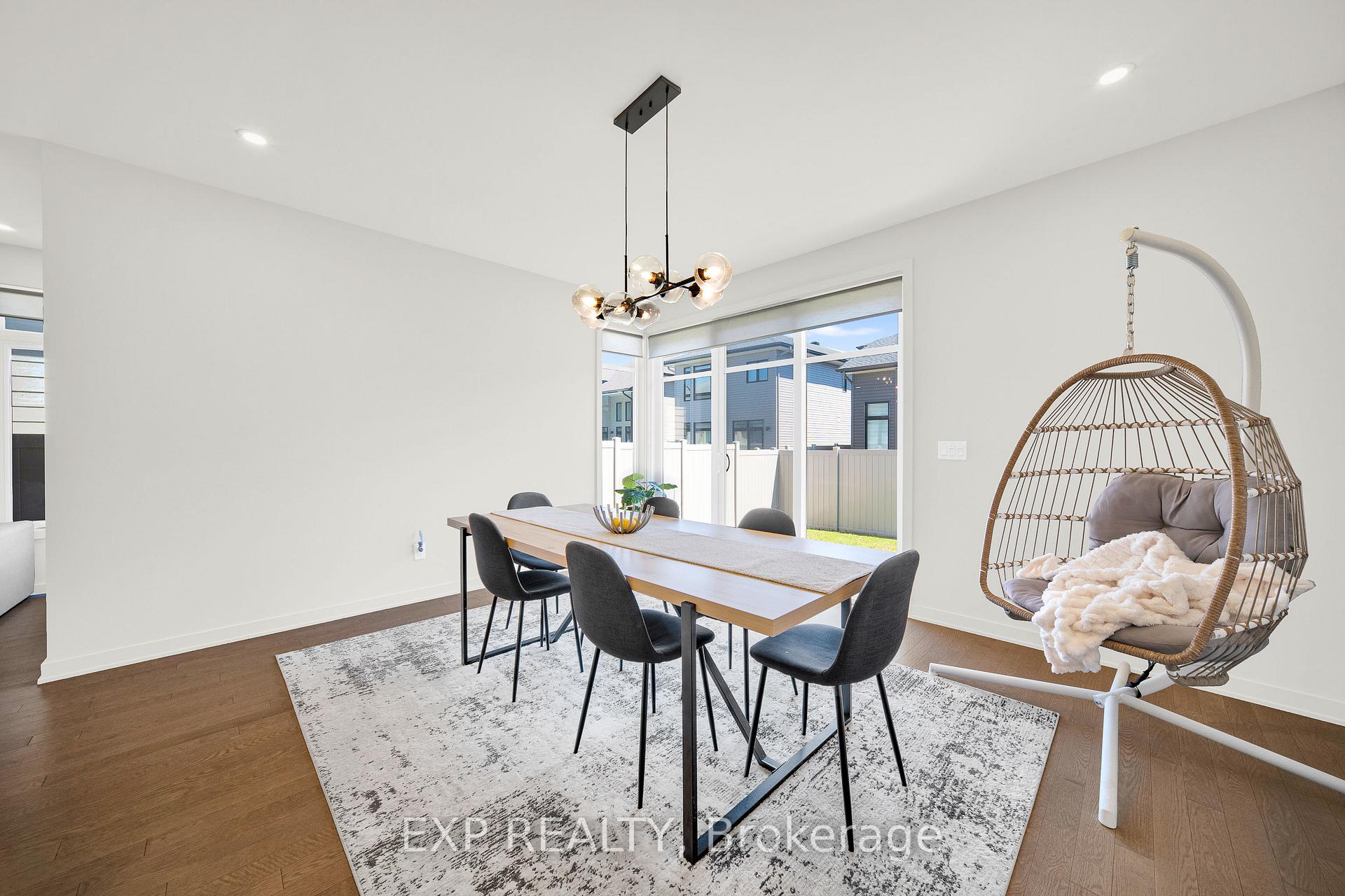 Photo 10 of 708 Wooler Place, Ottawa, Leitrim — HOMEH