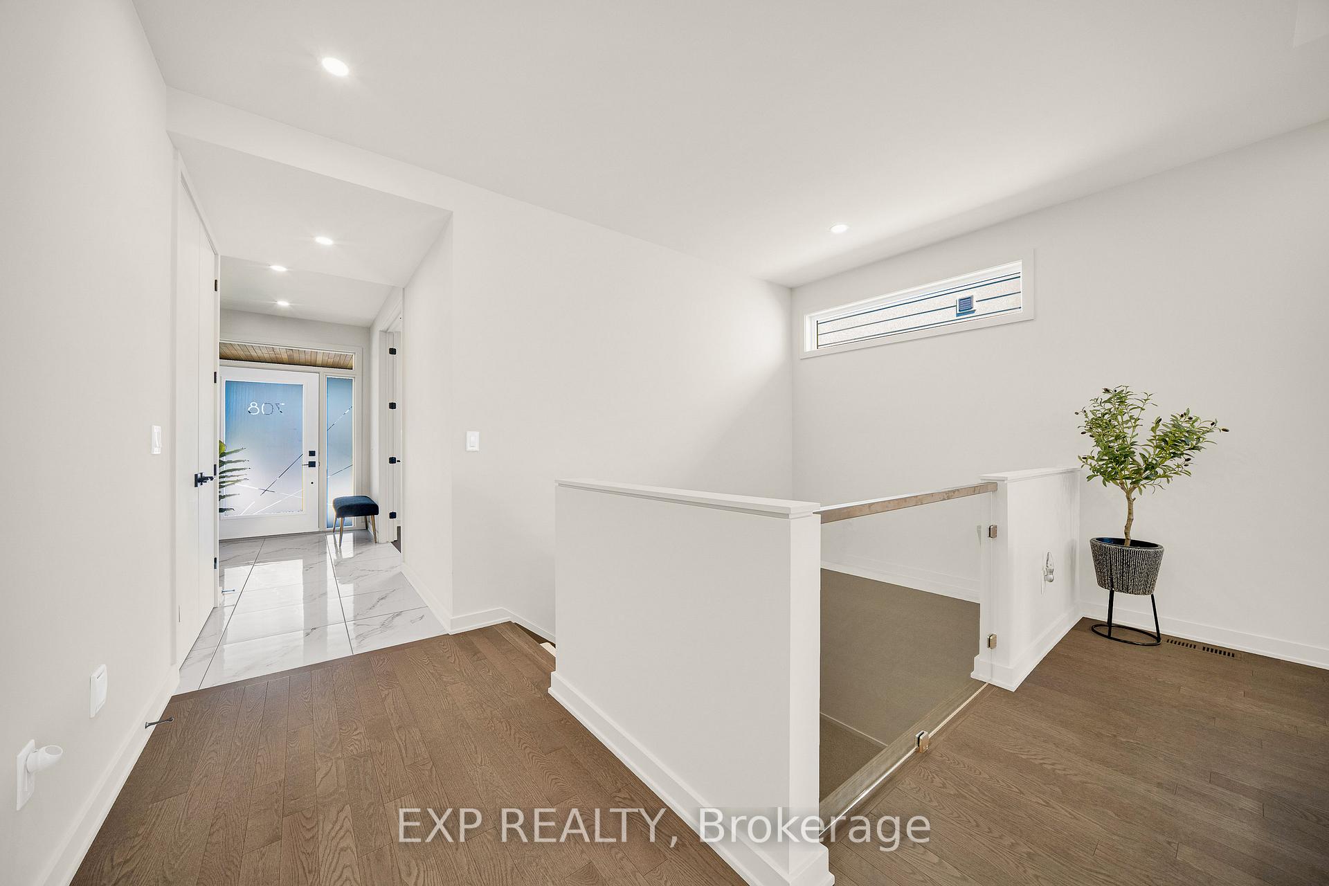 Photo 23 of 708 Wooler Place, Ottawa, Leitrim — HOMEH
