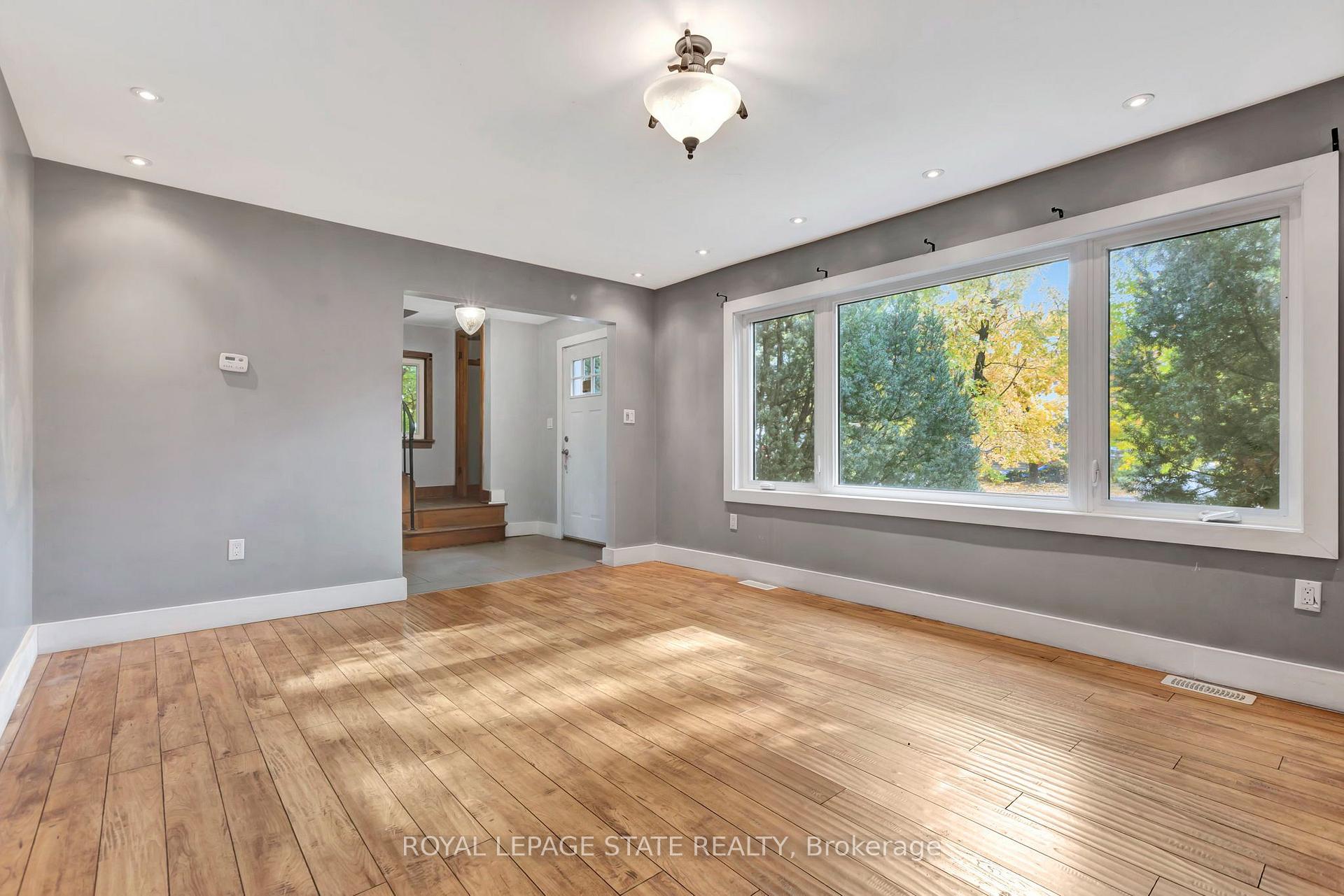 Photo 8 of 121 King Street E, Hamilton, Stoney Creek — HOMEH