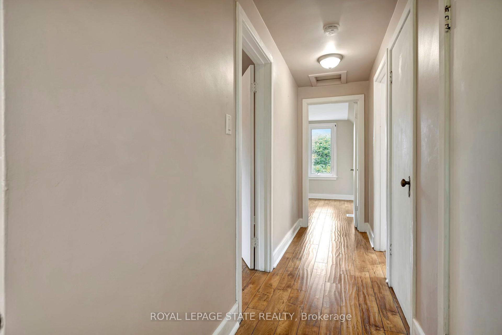 Photo 14 of 121 King Street E, Hamilton, Stoney Creek — HOMEH