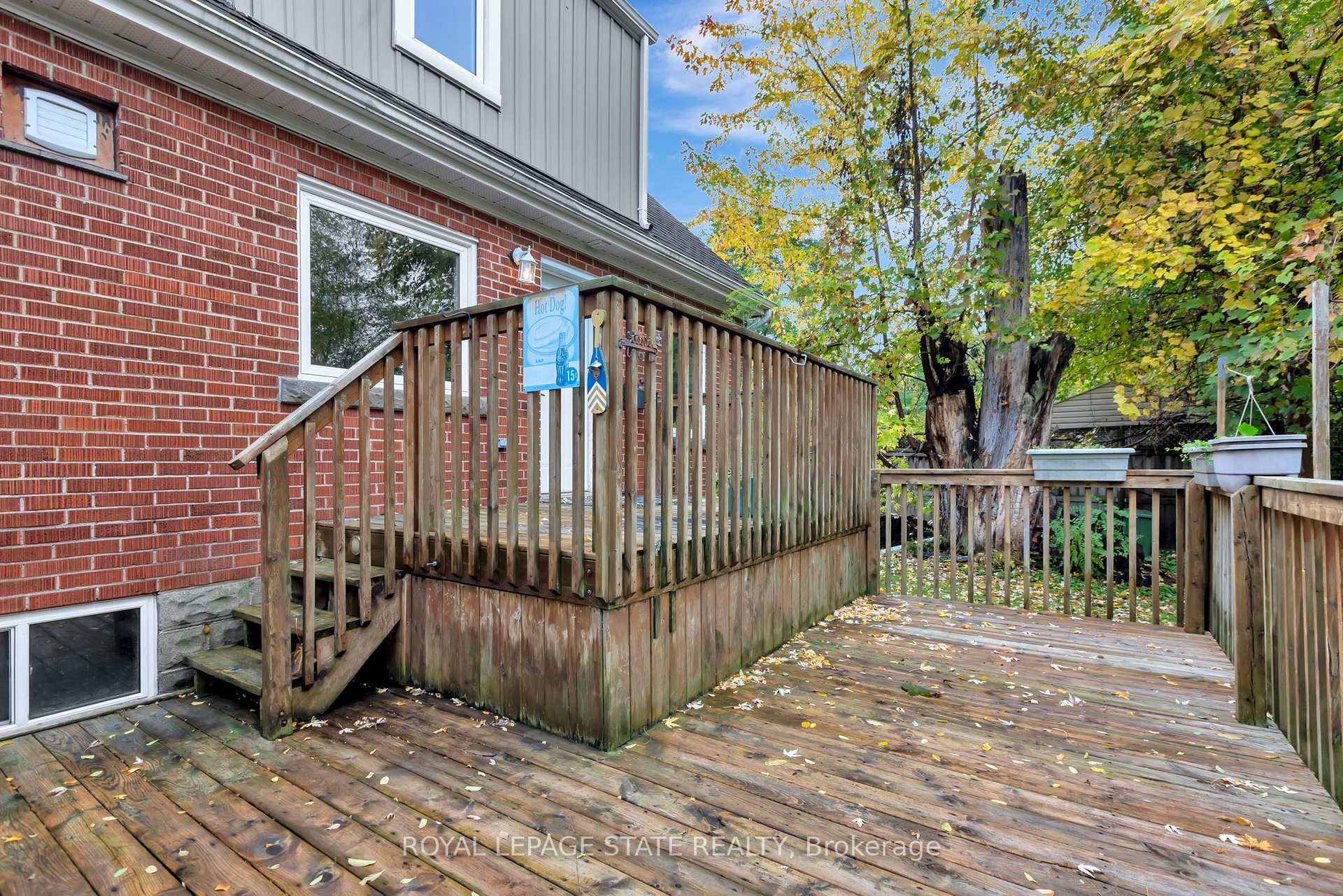 Photo 21 of 121 King Street E, Hamilton, Stoney Creek — HOMEH