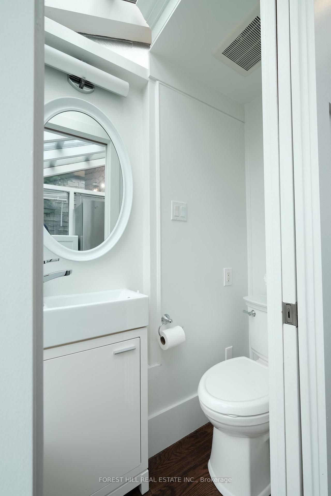 Photo 9 of Unit 4004, 88 Blue Jays Way, Toronto, Waterfront Communities — HOMEH