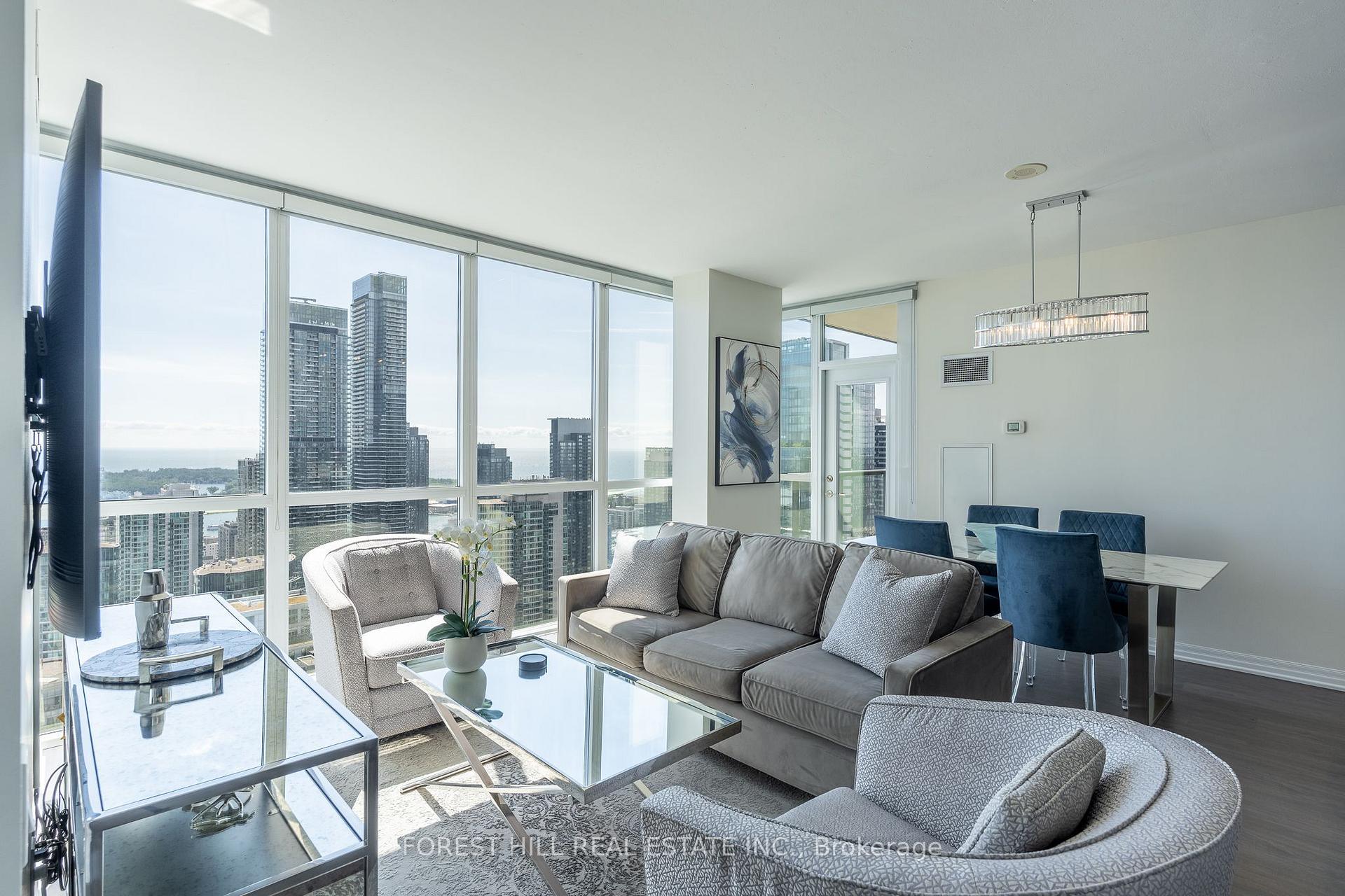 Photo 6 of Unit 4004, 88 Blue Jays Way, Toronto, Waterfront Communities — HOMEH