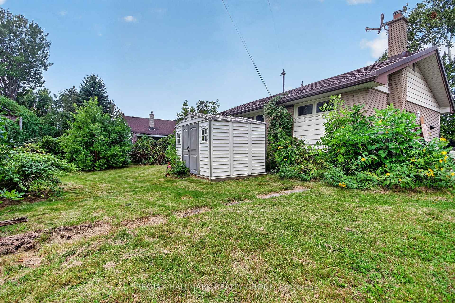 Photo 15 of 118 Knoxdale Road, Ottawa, Manordale — HOMEH