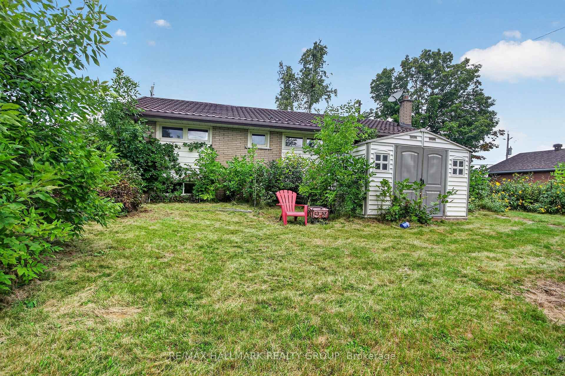 Photo 16 of 118 Knoxdale Road, Ottawa, Manordale — HOMEH