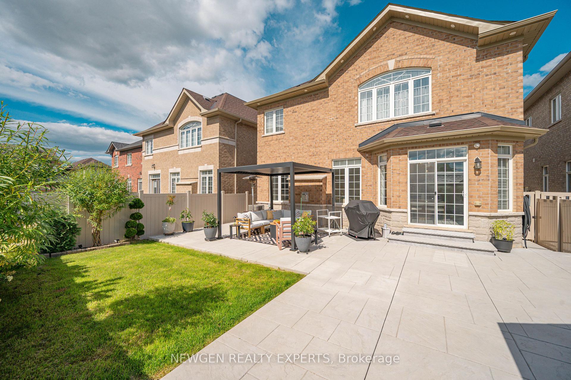 Photo 50 of 60 Monarch Drive, Halton Hills, Georgetown — HOMEH