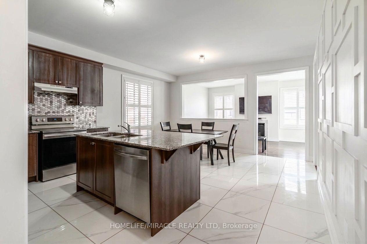 Photo 8 of 15 Ryerson Drive, Vaughan, Kleinburg — HOMEH