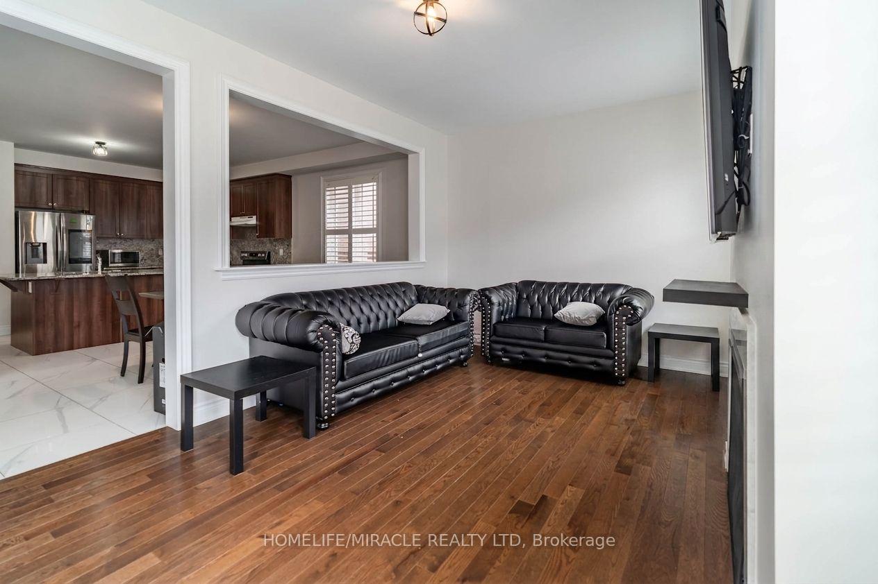 Photo 12 of 15 Ryerson Drive, Vaughan, Kleinburg — HOMEH