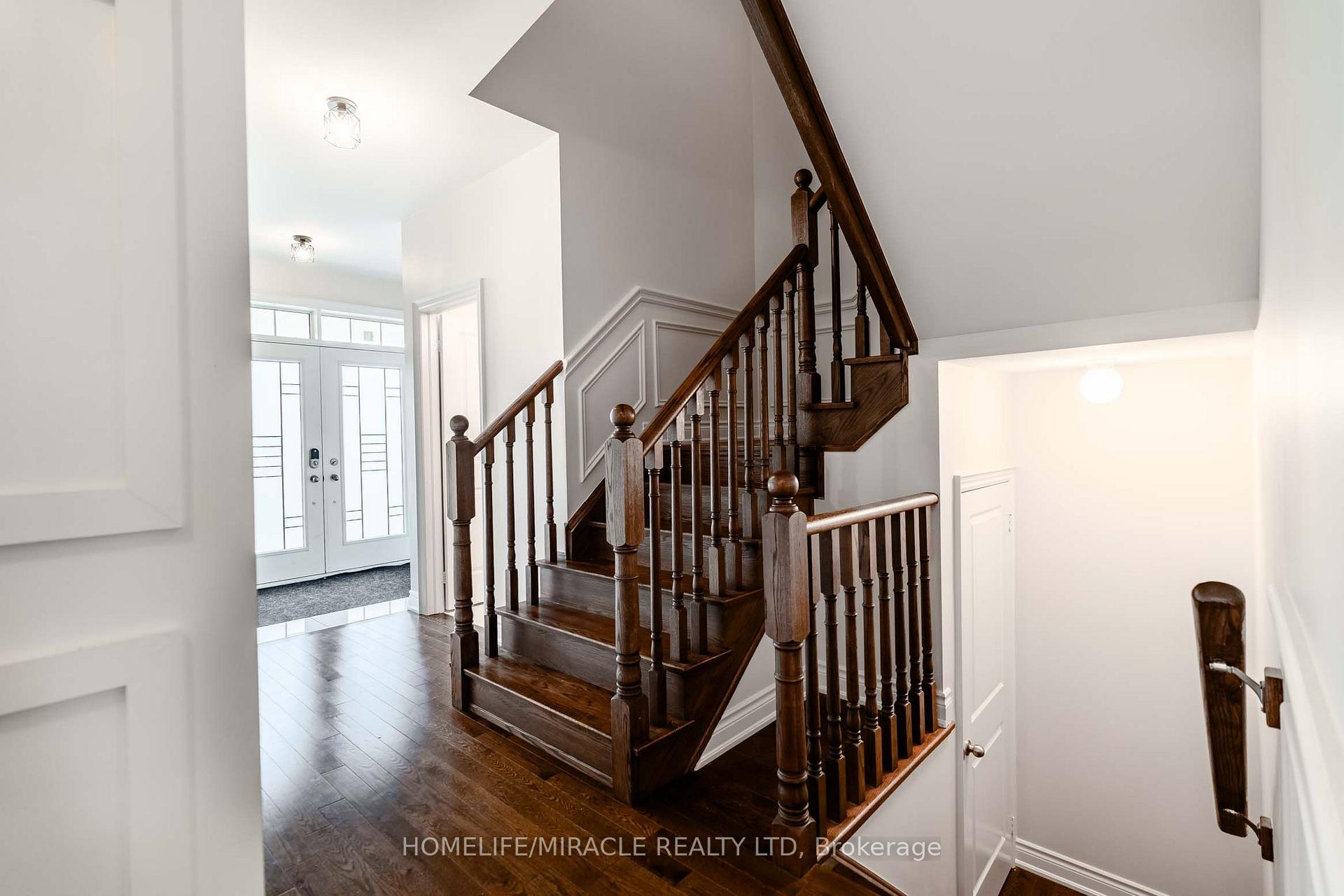 Photo 16 of 15 Ryerson Drive, Vaughan, Kleinburg — HOMEH