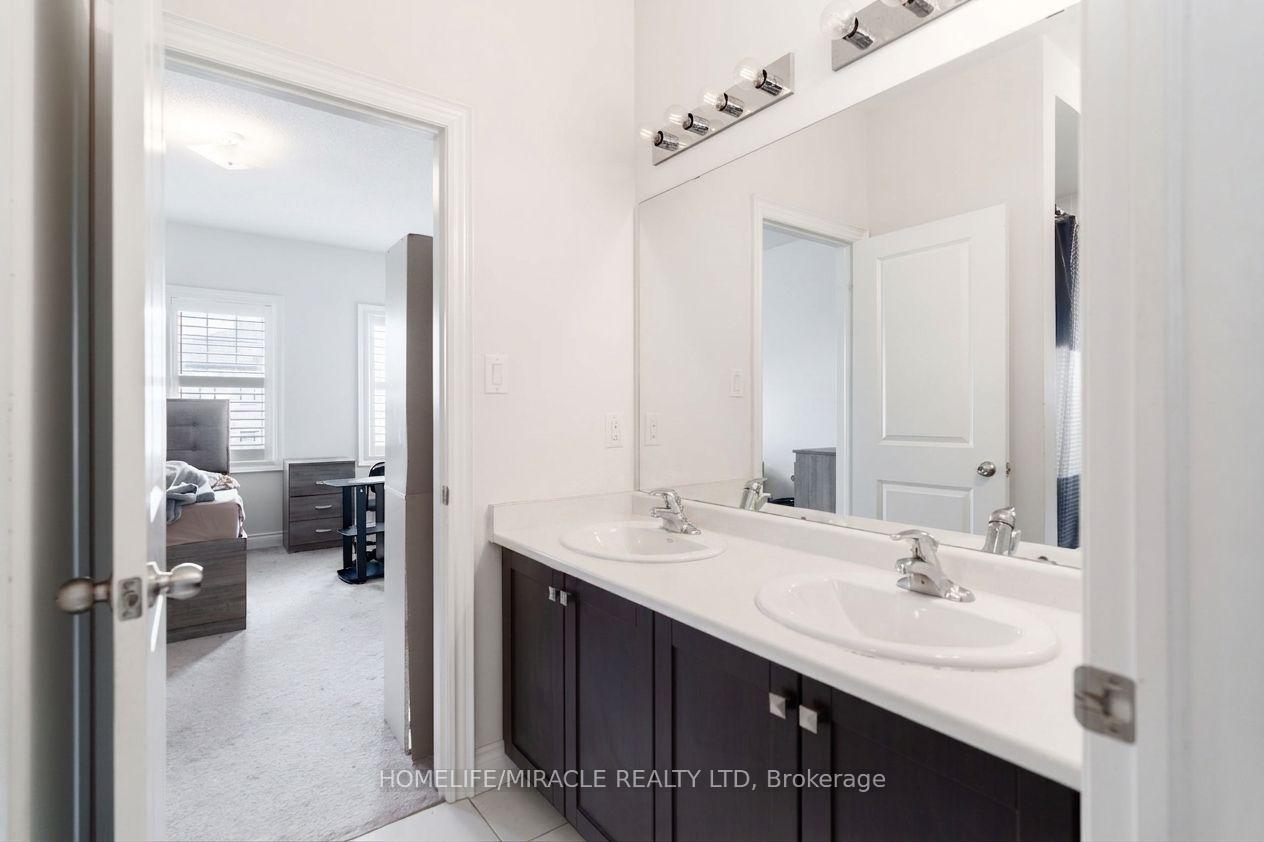 Photo 25 of 15 Ryerson Drive, Vaughan, Kleinburg — HOMEH