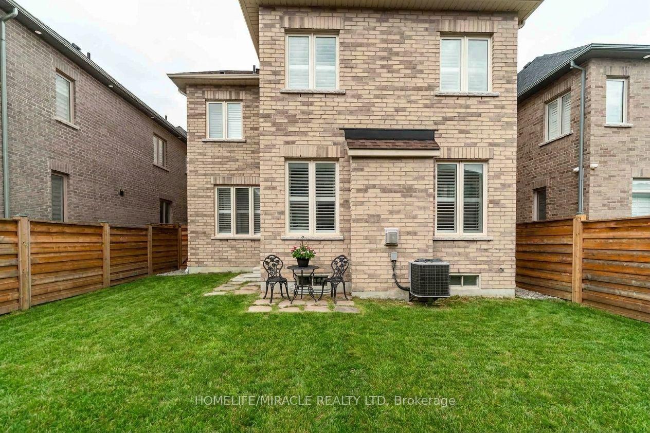 Photo 27 of 15 Ryerson Drive, Vaughan, Kleinburg — HOMEH