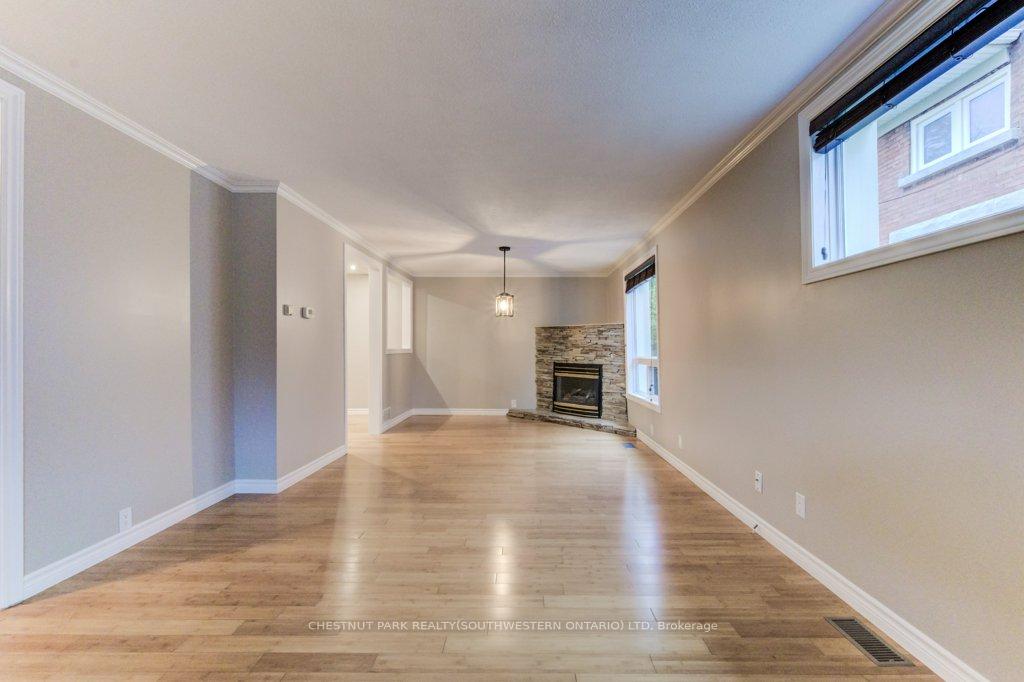 Photo 7 of 26 St. Leger Street, Kitchener, Civic Centre — HOMEH