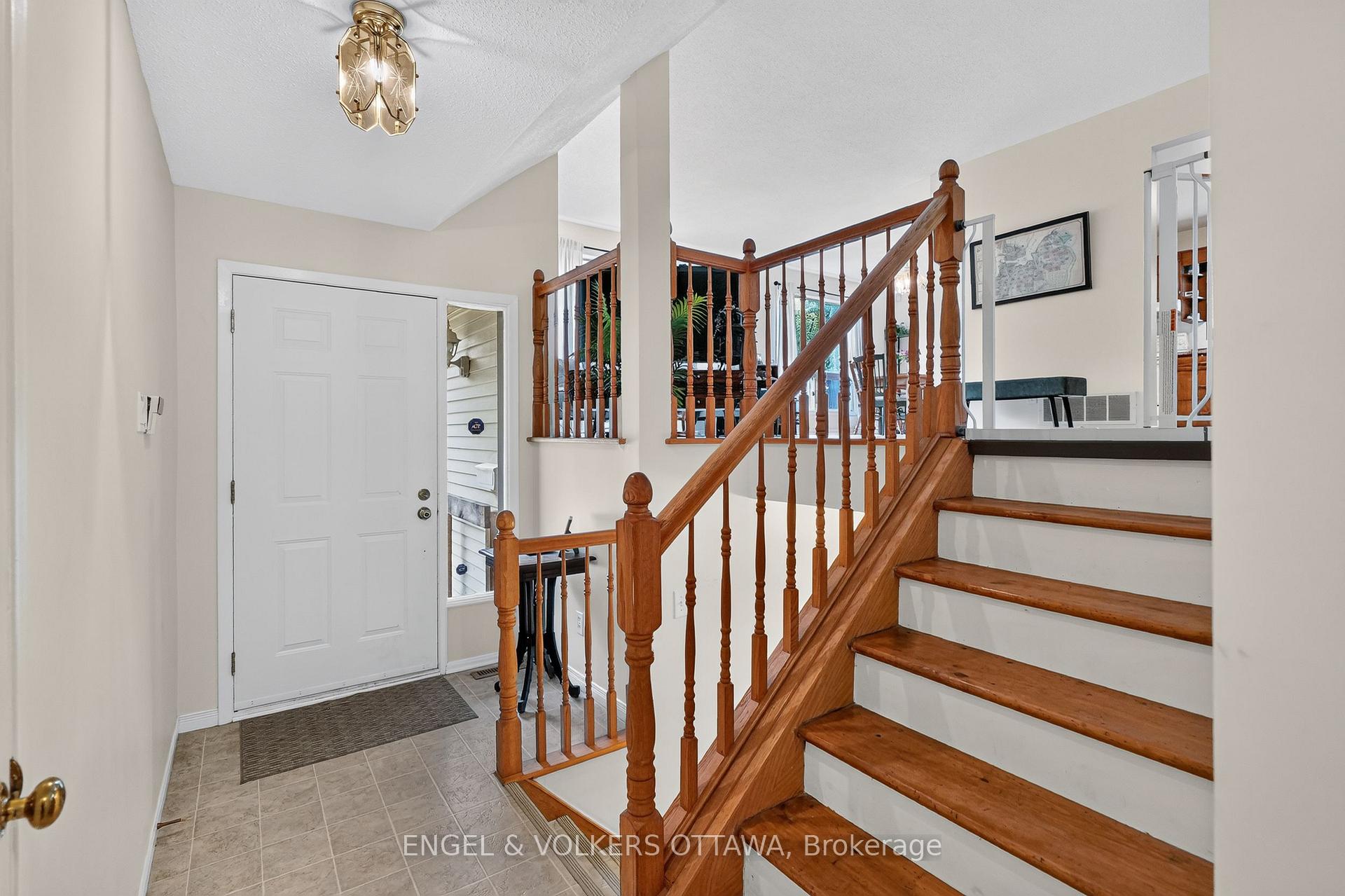 Photo 4 of 3620 Albion Road S, Ottawa, Emerald Woods/Sawmill Creek — HOMEH