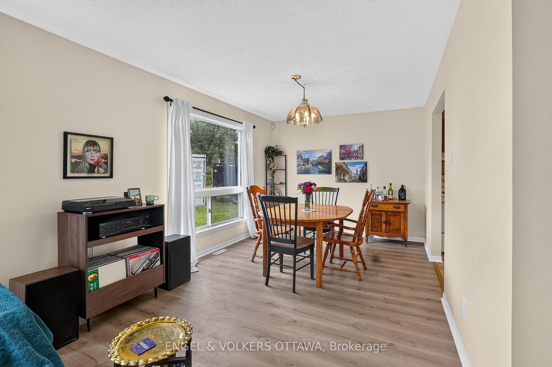 Photo 10 of 3620 Albion Road S, Ottawa, Emerald Woods/Sawmill Creek — HOMEH