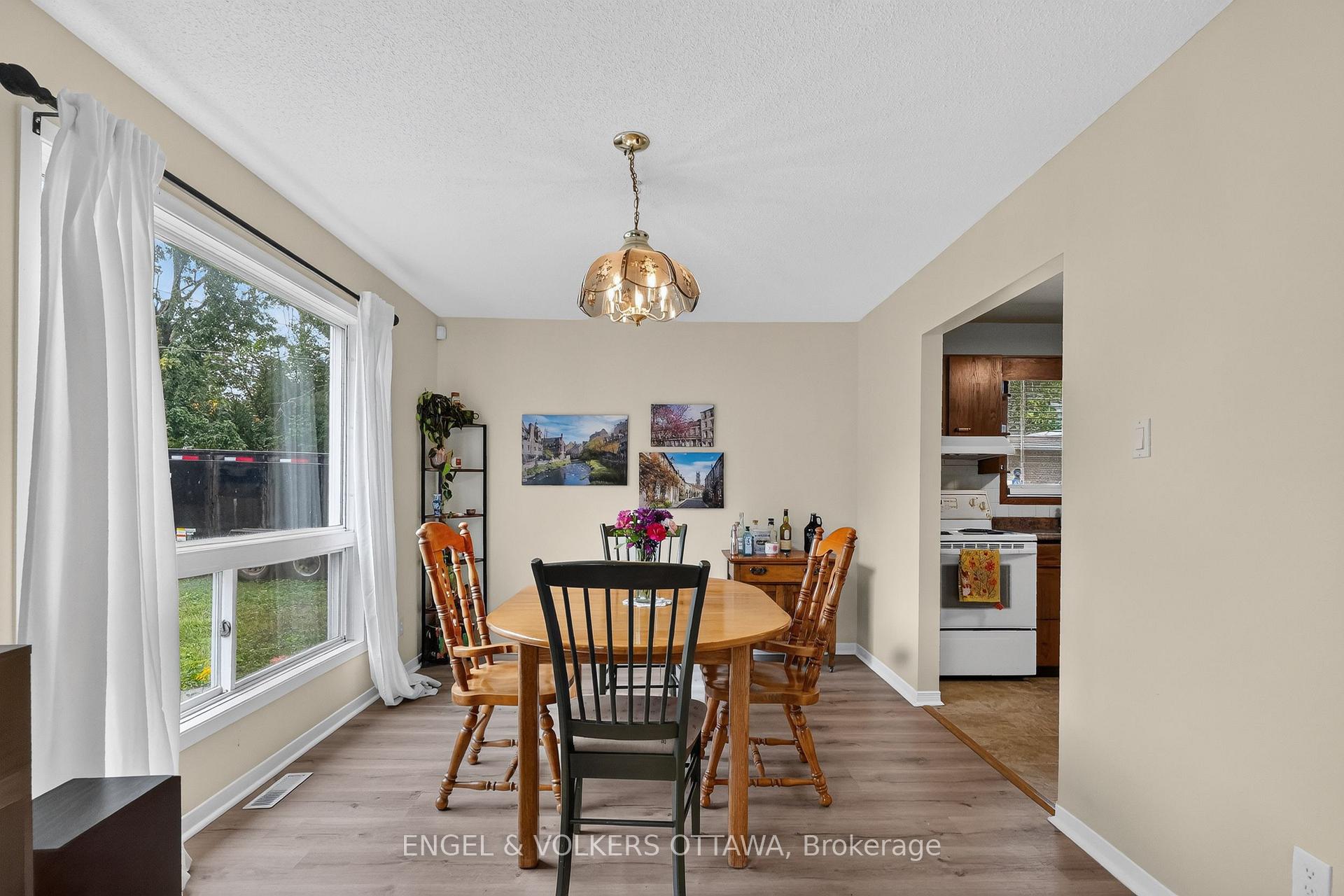 Photo 11 of 3620 Albion Road S, Ottawa, Emerald Woods/Sawmill Creek — HOMEH