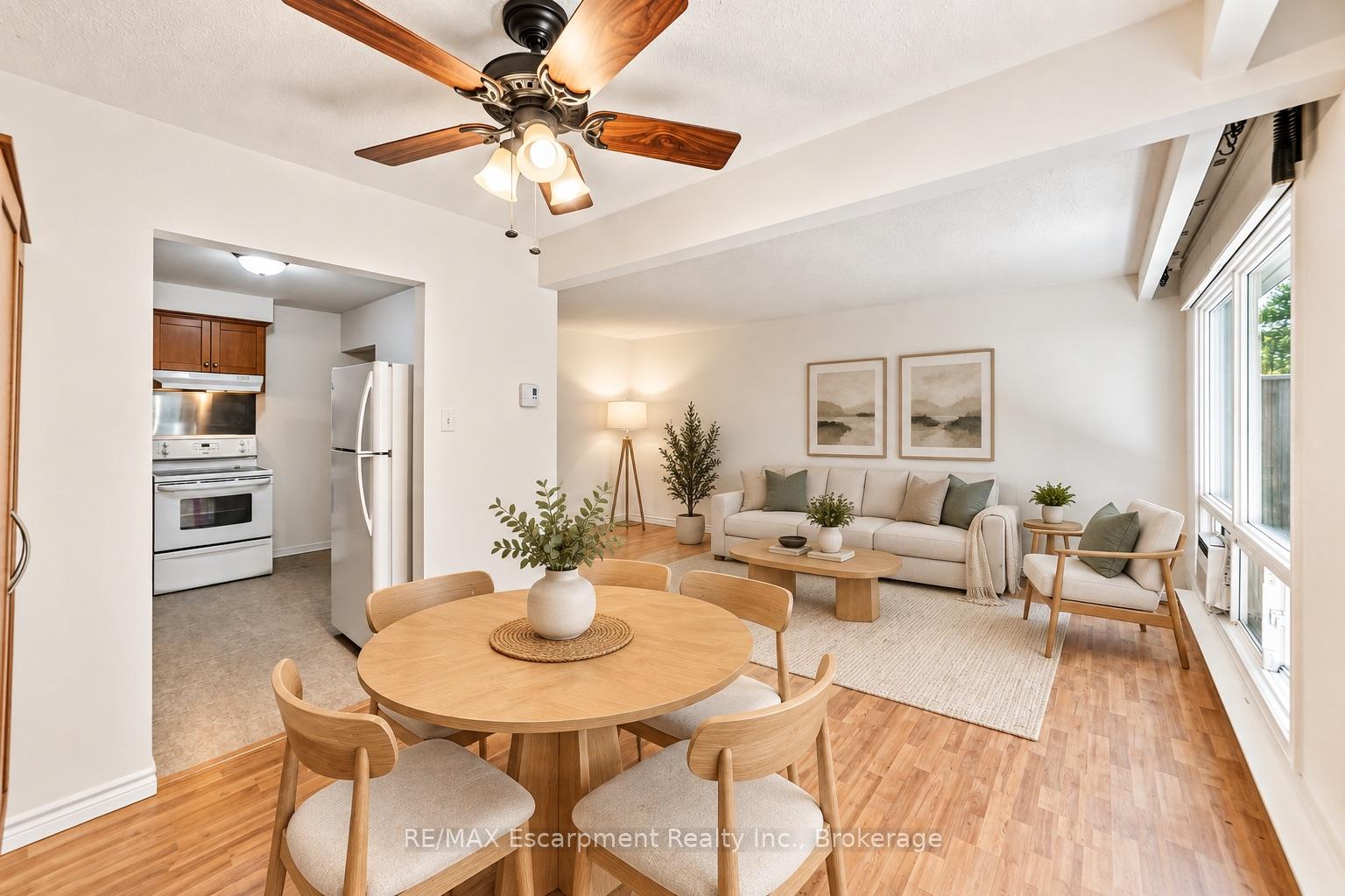 Photo 13 of Unit 52, 2380 Bromsgrove Road, Mississauga, Clarkson — HOMEH
