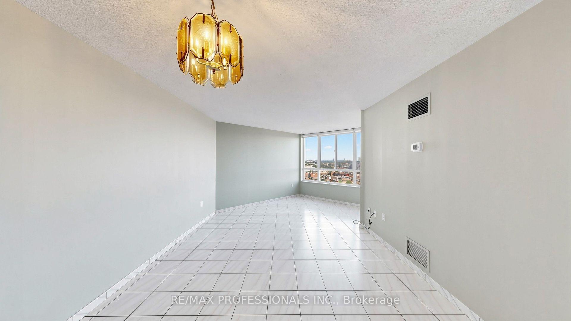 Photo 10 of Unit 1107, 20 Cherrytree Drive, Brampton, Fletcher's Creek South — HOMEH