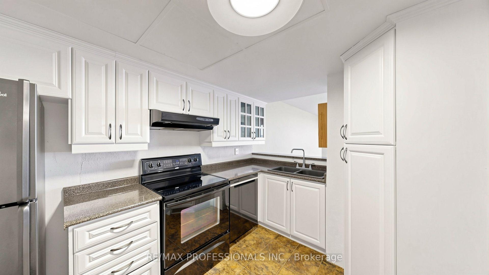 Photo 16 of Unit 1107, 20 Cherrytree Drive, Brampton, Fletcher's Creek South — HOMEH