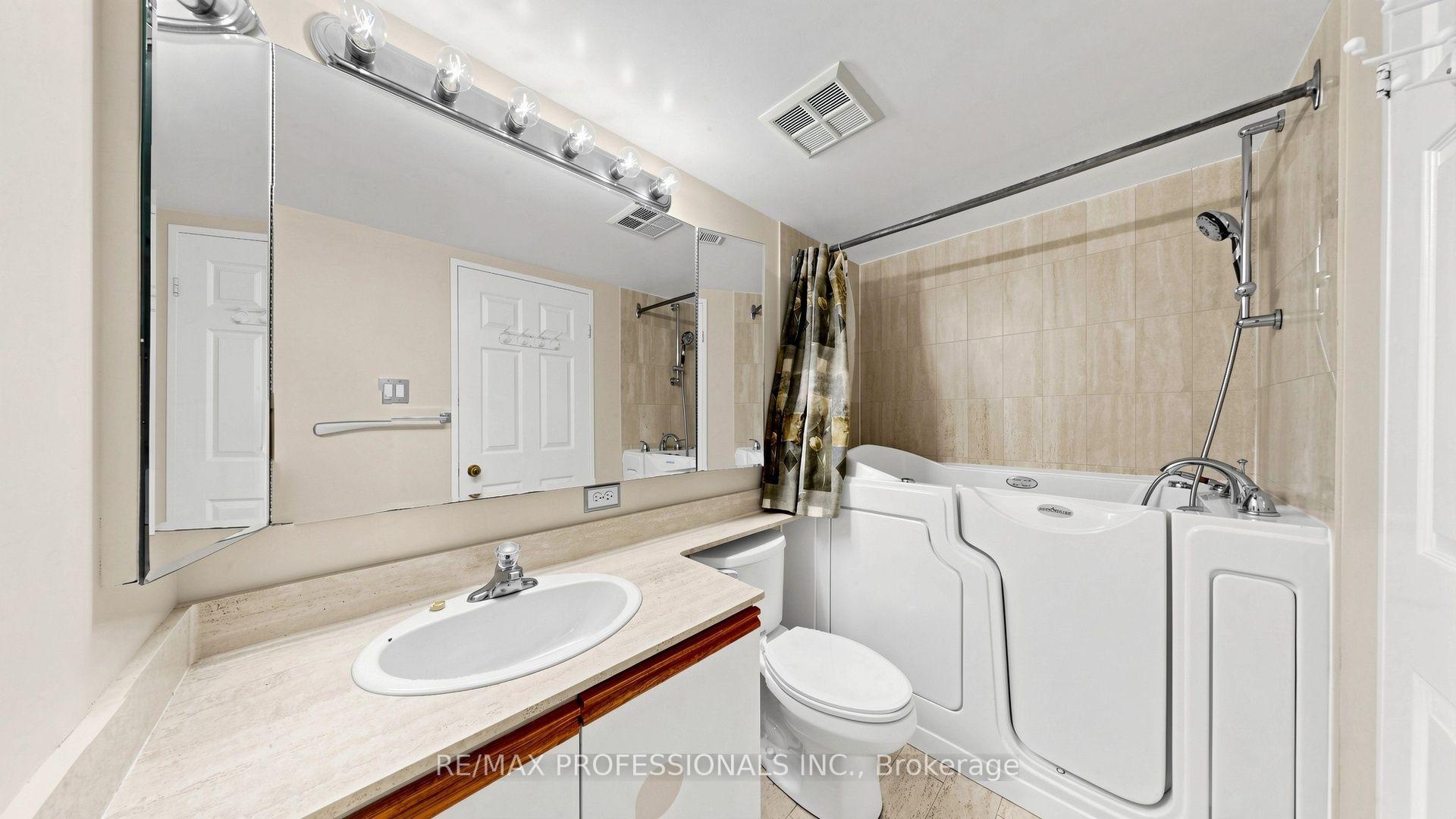 Photo 25 of Unit 1107, 20 Cherrytree Drive, Brampton, Fletcher's Creek South — HOMEH