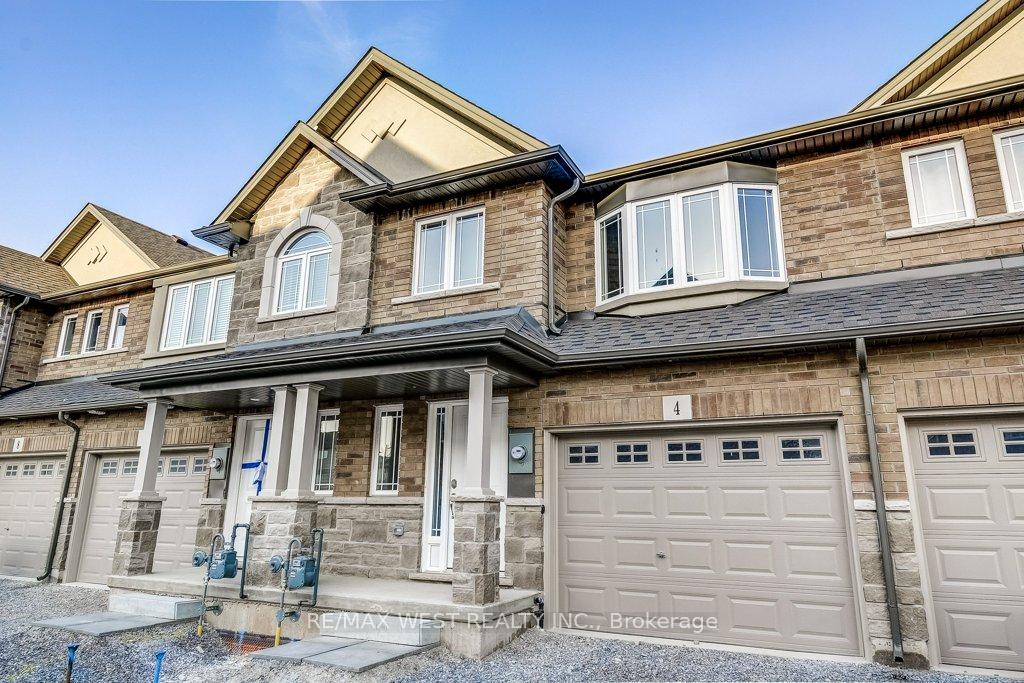 Photo 2 of 4 Glade Lane, Hamilton, Rural Glanbrook — HOMEH