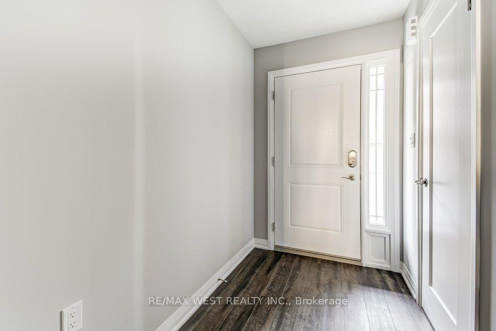 Photo 3 of 4 Glade Lane, Hamilton, Rural Glanbrook — HOMEH