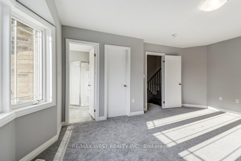 Photo 21 of 4 Glade Lane, Hamilton, Rural Glanbrook — HOMEH