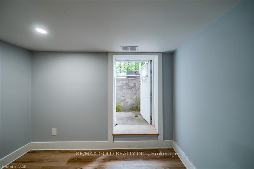 Photo 31 of 36 Kerr Street, Cambridge, East Galt — HOMEH