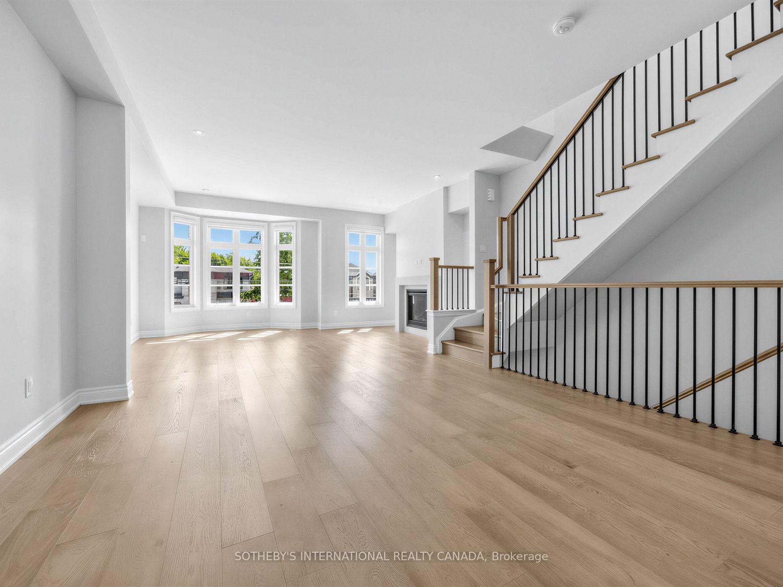 Photo 4 of 78A Thomas Street, Mississauga, Streetsville — HOMEH