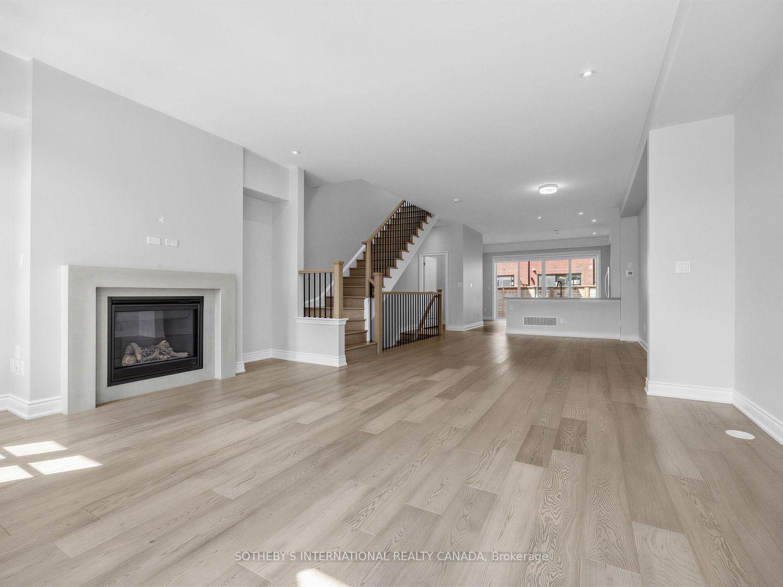 Photo 8 of 78A Thomas Street, Mississauga, Streetsville — HOMEH