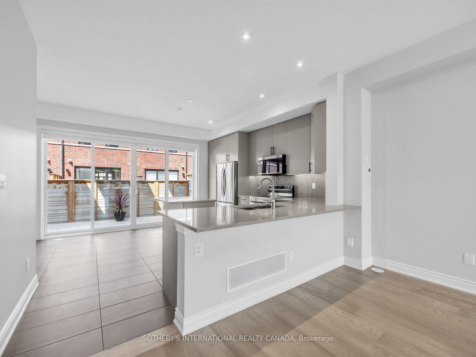 Photo 9 of 78A Thomas Street, Mississauga, Streetsville — HOMEH