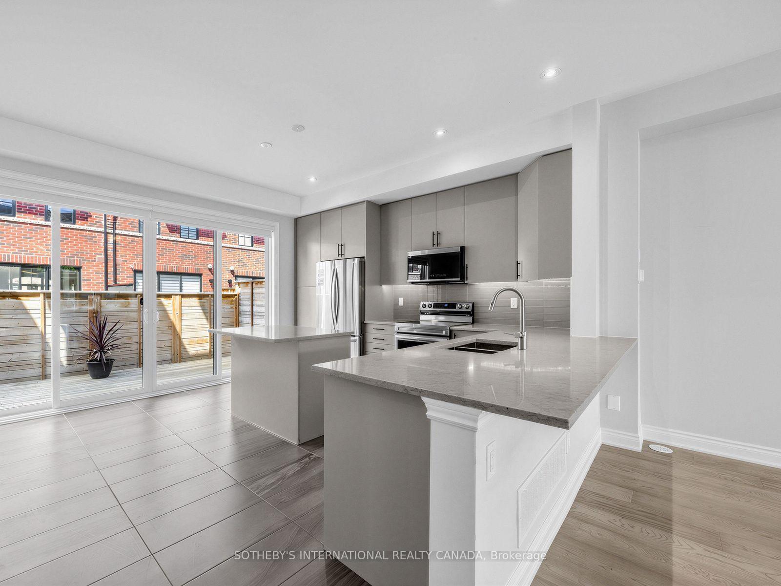 Photo 10 of 78A Thomas Street, Mississauga, Streetsville — HOMEH