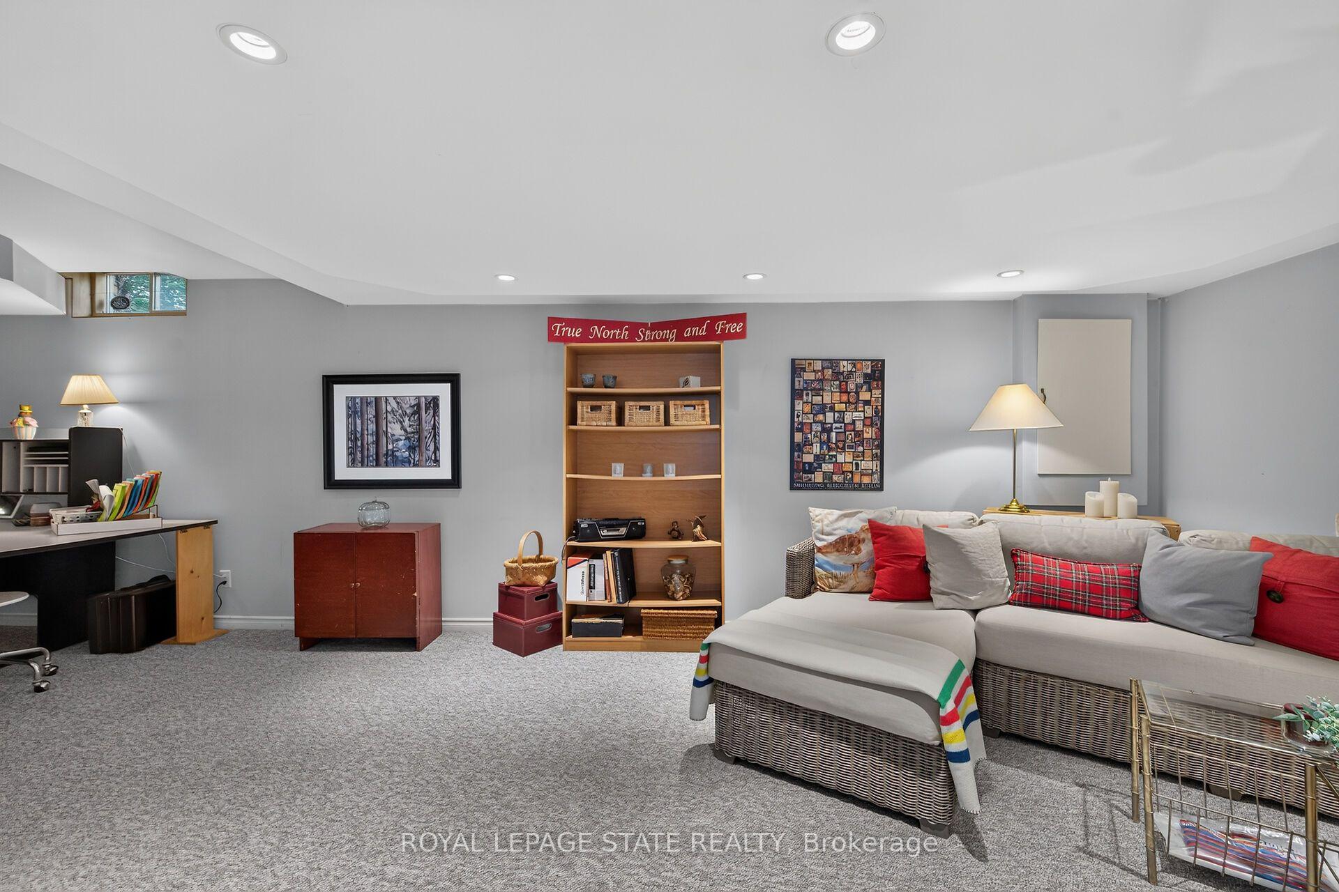Photo 41 of 2 Novoco Drive, Hamilton, Gurnett — HOMEH