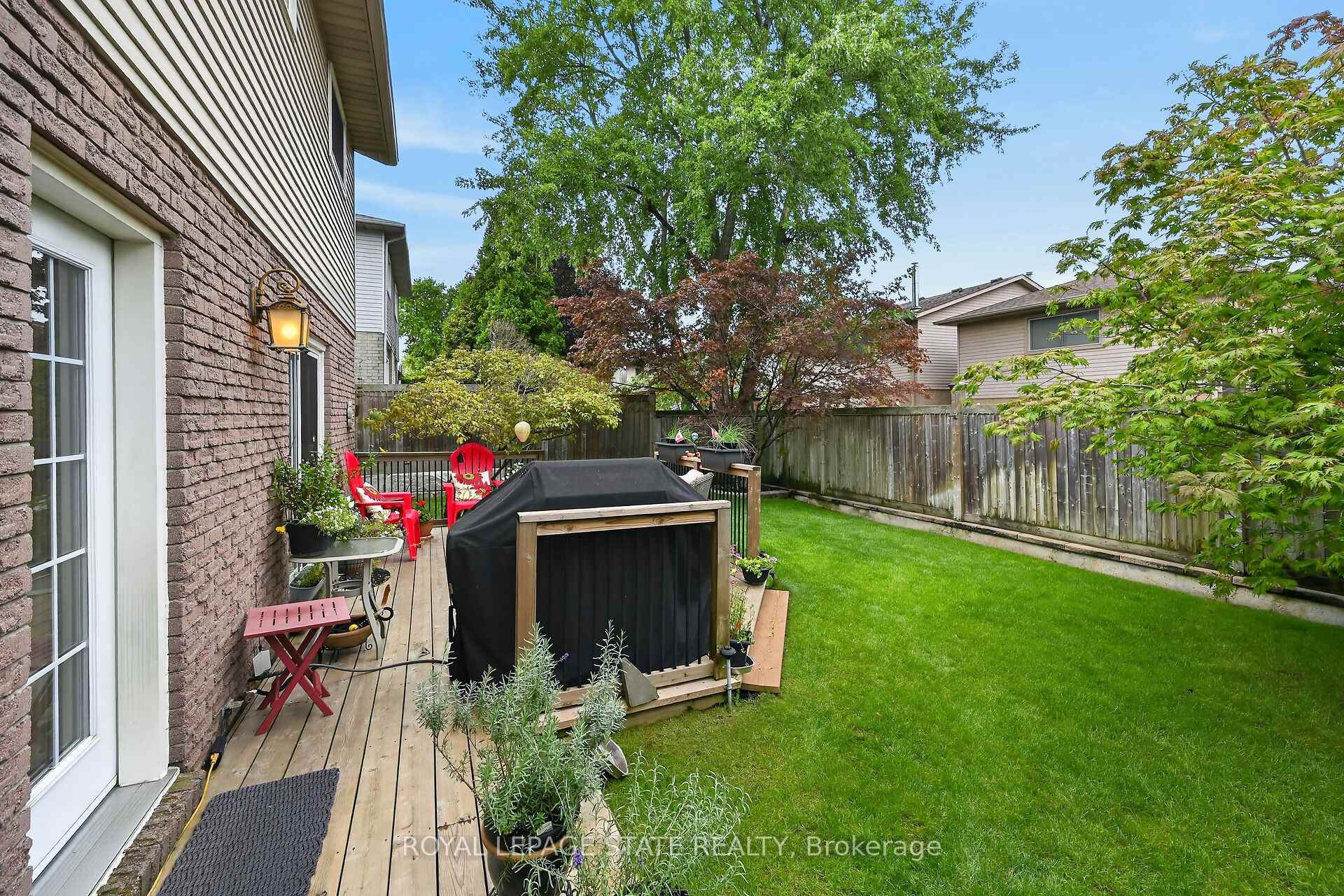 Photo 48 of 2 Novoco Drive, Hamilton, Gurnett — HOMEH