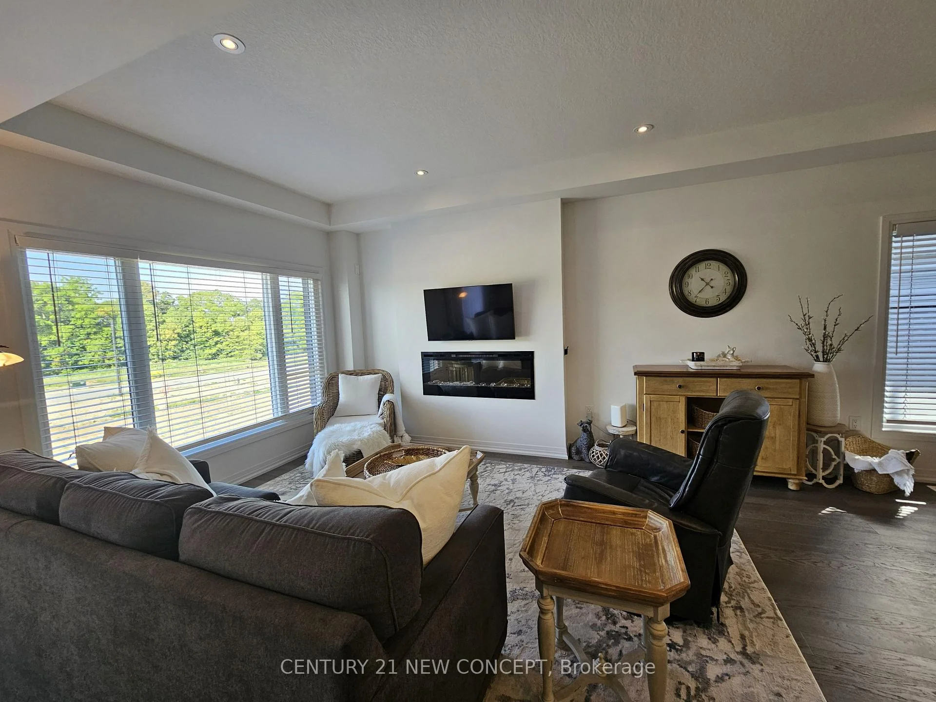Photo 10 of 78 Gort Avenue, Brant, Paris — HOMEH