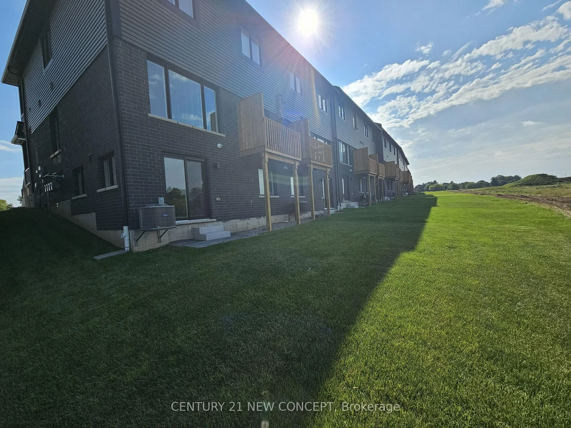 Photo 44 of 78 Gort Avenue, Brant, Paris — HOMEH