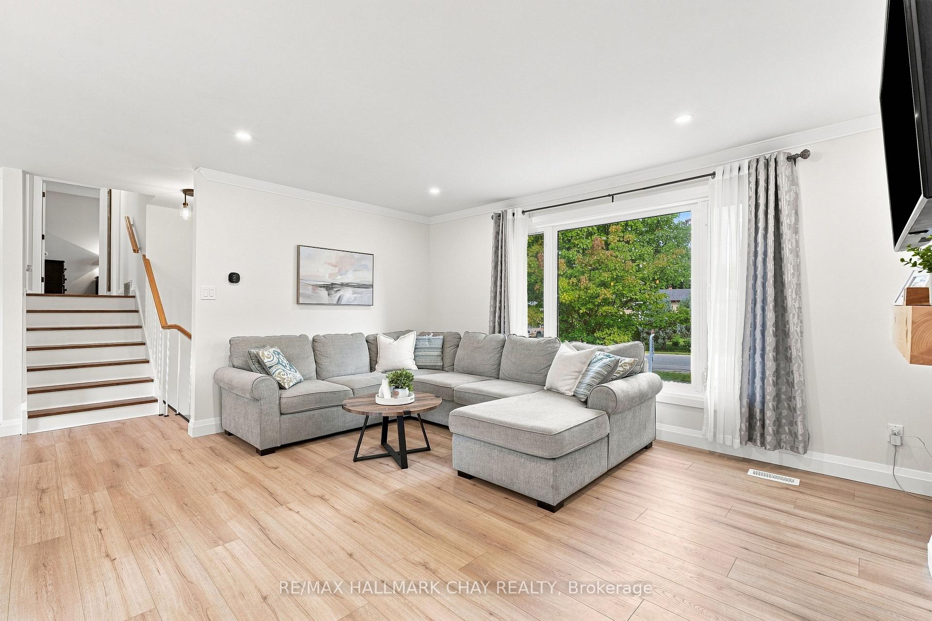 Photo 10 of 12 Larkdale Crescent, Essa, Angus — HOMEH