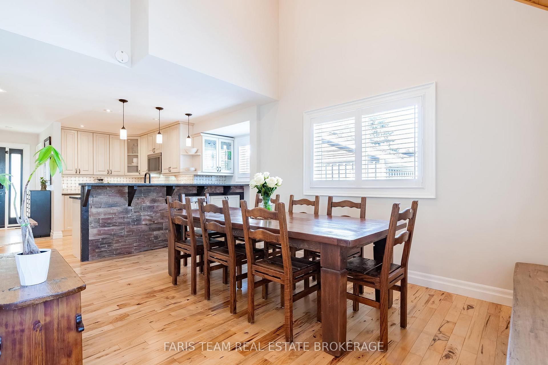 Photo 10 of 2 Agnes Street, Oro-Medonte, Moonstone — HOMEH